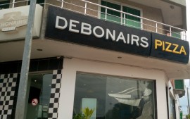 Debonairs